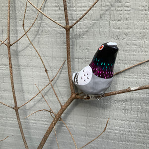 Clip-on pigeon ornaments